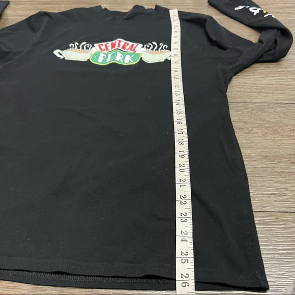 Friends Central Perk Coffee black long sleeve - Picture 4 of 6